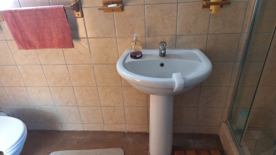 3 Bedroom Property for Sale in Stilbaai Wes Western Cape